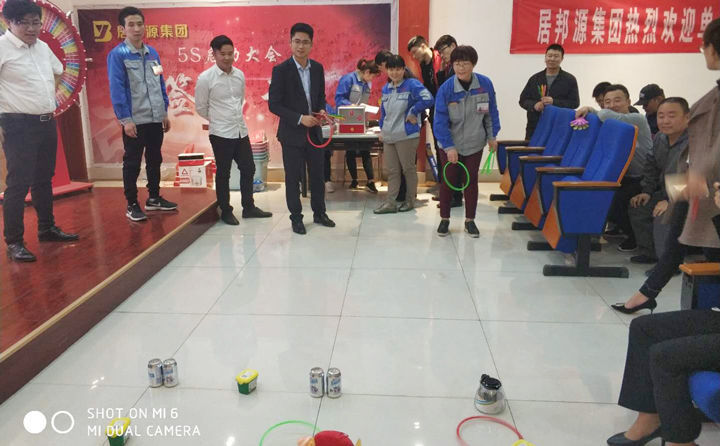 看誰的飛鏢投中的多