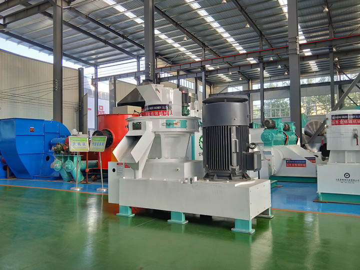 玉米秸稈顆粒機能清潔取暖