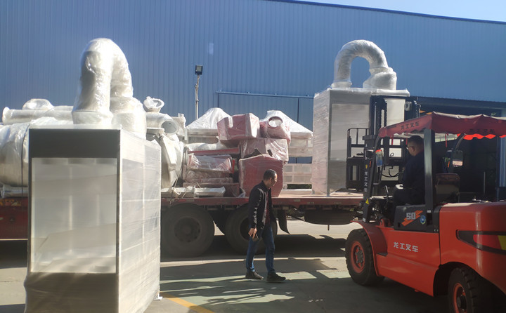 除塵設(shè)備裝車(chē)中