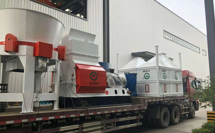 旋切機(jī)裝車完成