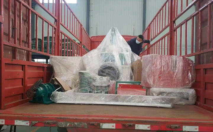 濟南秸稈顆粒機發(fā)往江西