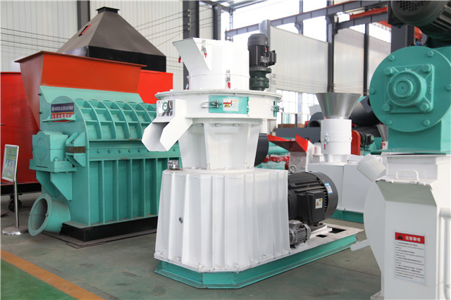 小型秸稈顆粒機車間展示